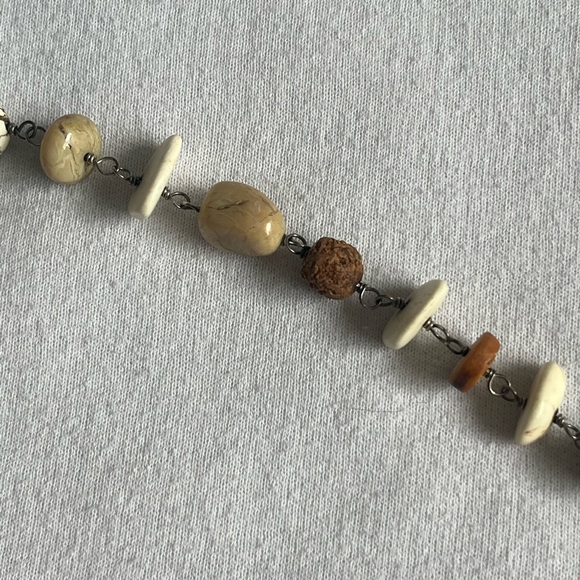 Silpada Multi-Stone Tan Disc Necklace Retired - Picture 2 of 3